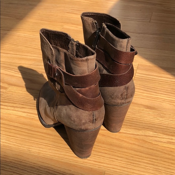 Aldo Grey Ankle Boots - Picture 3 of 3